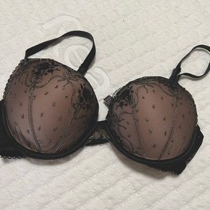 New with tag Victoria Secret push up bra